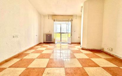 Flat for sale in  Granada Capital  with Balcony