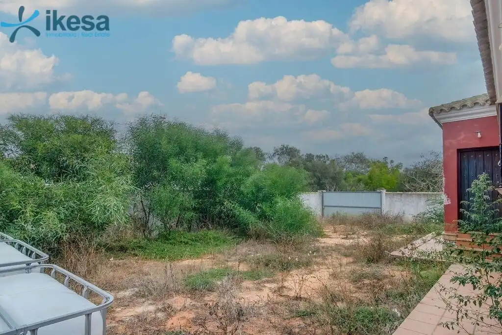Casa o chalet en venta en Chiclana de la Frontera con Jardín privado y Piscina comunitaria