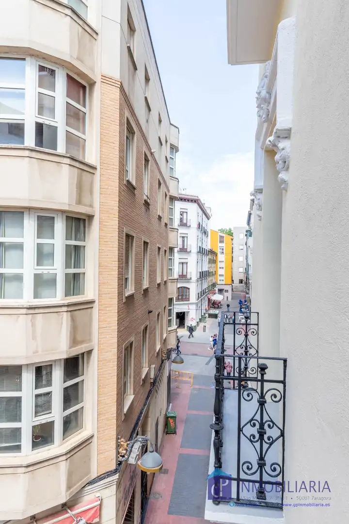 Flat for sale in Calle de Santiago, Alfonso