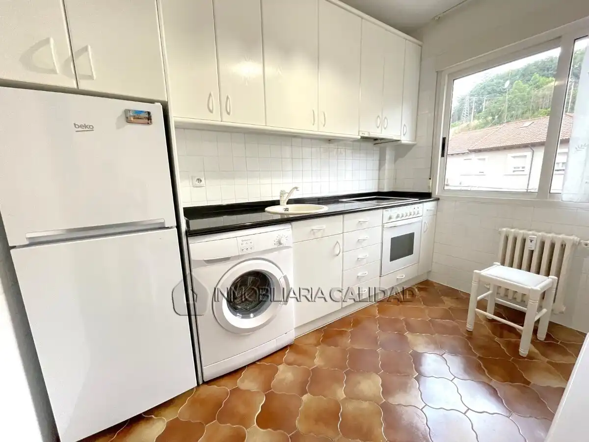Kitchen of Flat for rent in Burgos  with Heating and Furnished