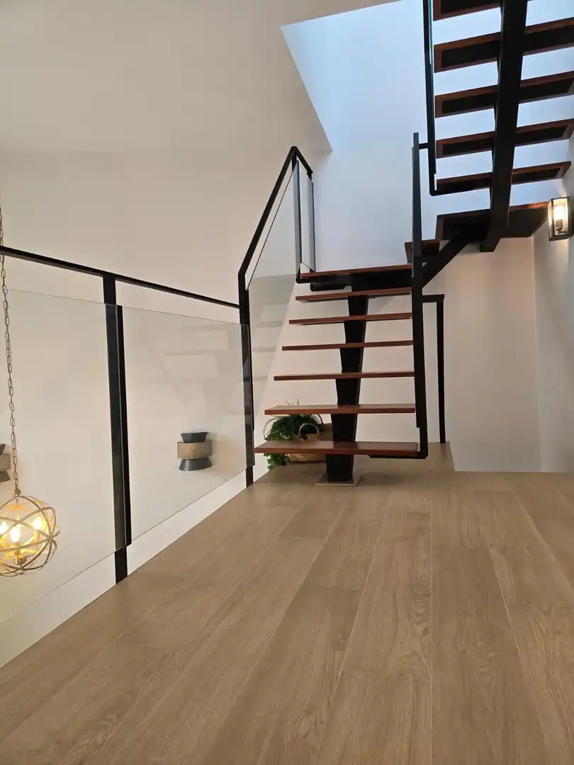 Maisonette zur Miete in Sanlúcar la Mayor mit Klimaanlage, Terrasse und Möbliert