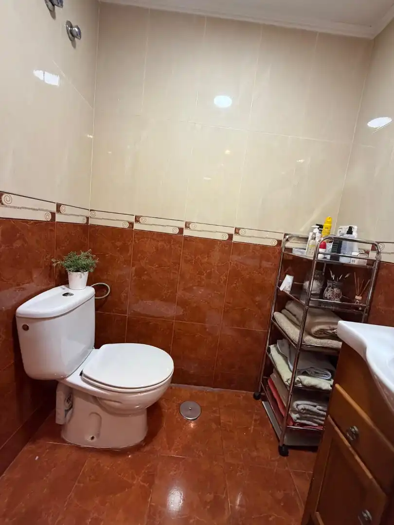 Bathroom of Flat for sale in Valencia  with Air Conditioner and Heating