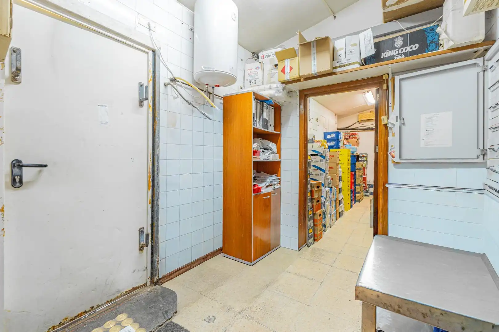 Cuina de Local de lloguer en Calvià amb Aire condicionat i Terrassa