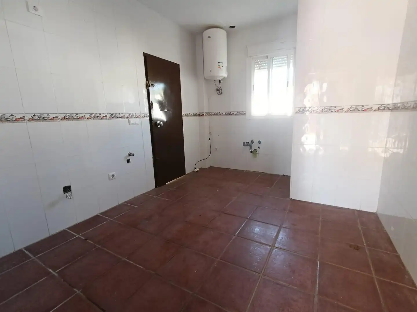 Cuina de Casa o xalet en venda en Chiclana de la Frontera amb Jardí privat i Terrassa