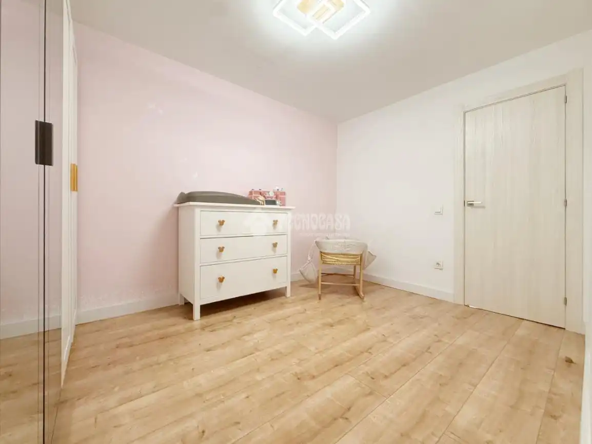 Habitación de Piso en venta en Sant Boi de Llobregat con Aire acondicionado, Terraza y Trastero