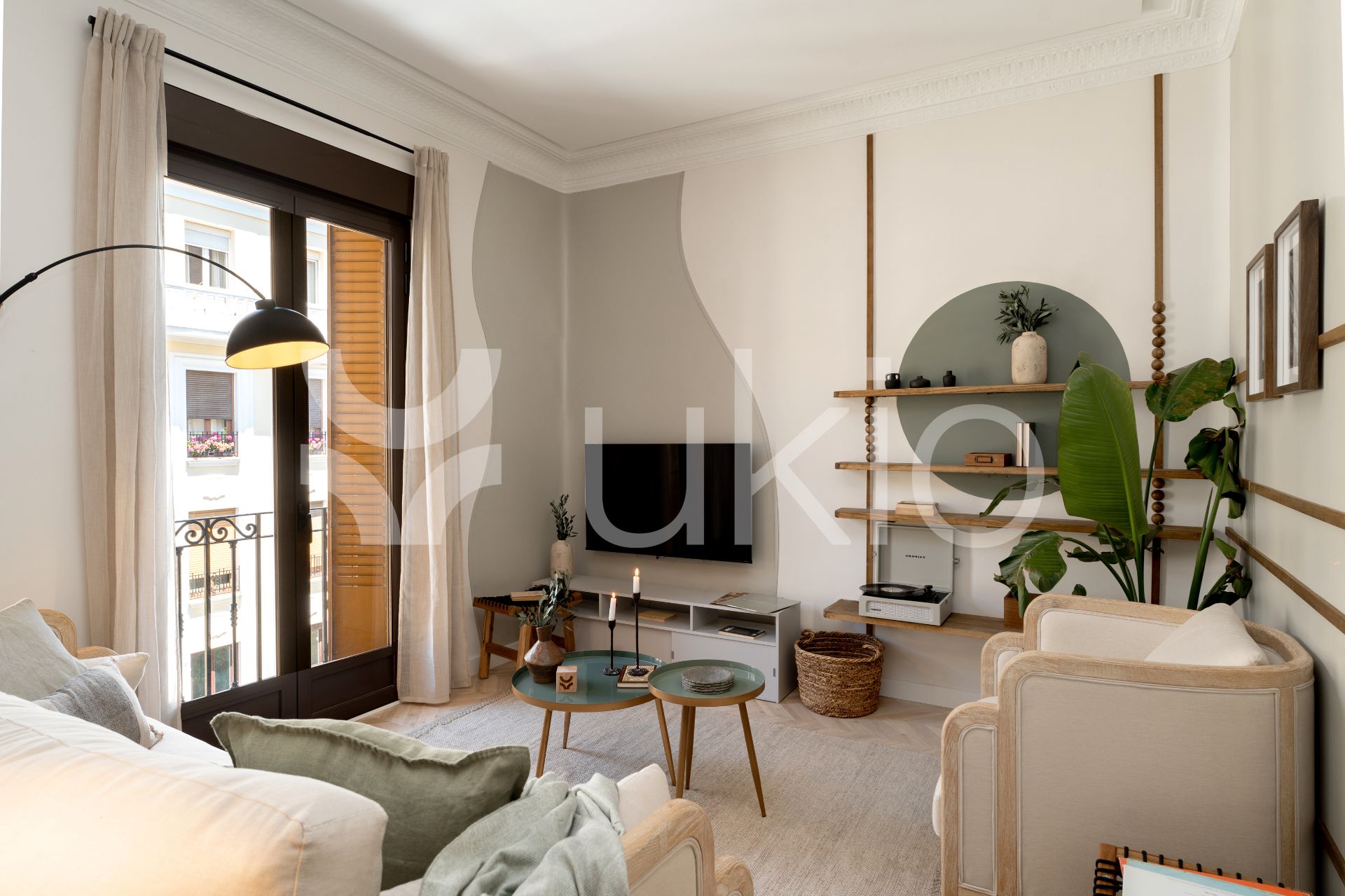 Sala d'estar de Apartament de lloguer en  Madrid Capital amb Aire condicionat, Calefacció i Moblat