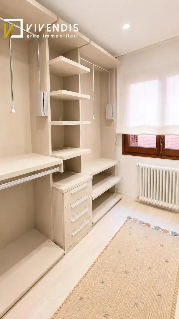 Habitación de Piso de alquiler en Lleida con Aire acondicionado, Calefacción y Amueblado