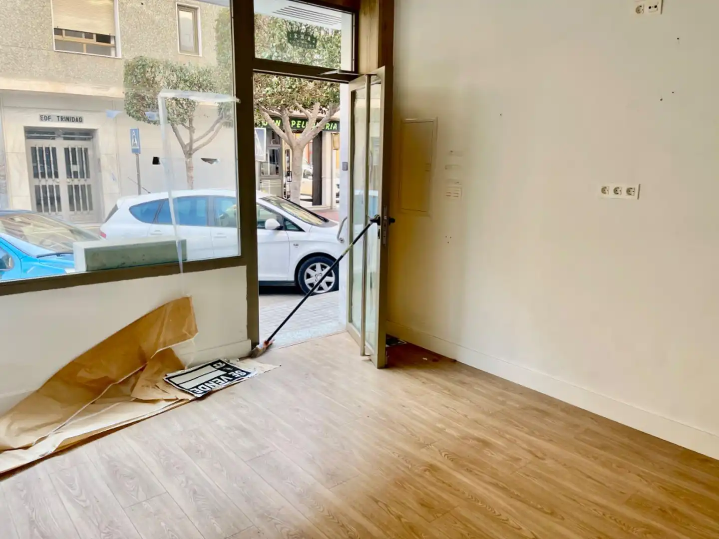 Local comercial en venda a Calle GRANADA (E), imagen 2