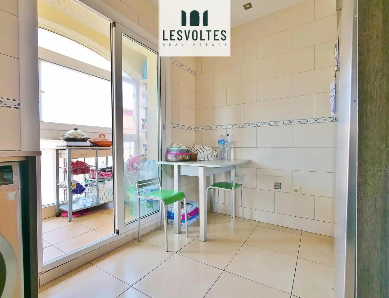 Houses for sale in Carrer de Martí Jordi Frigola, Centre