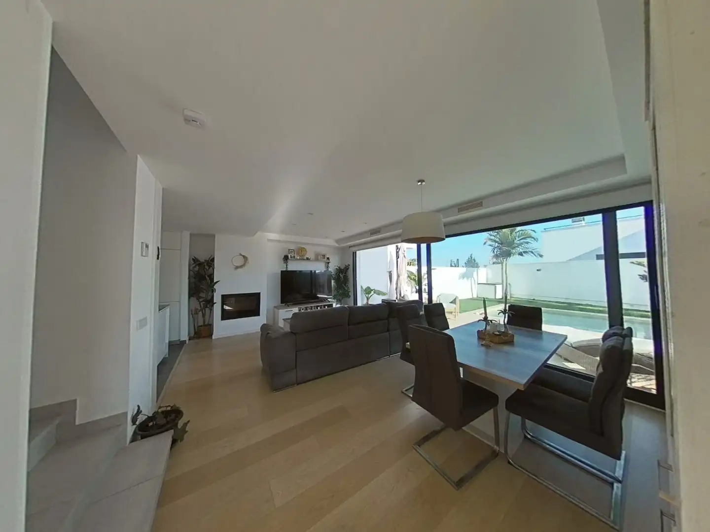 Sala de estar de Casa adosada en venta en Alhaurín de la Torre con Aire acondicionado, Jardín privado y Terraza