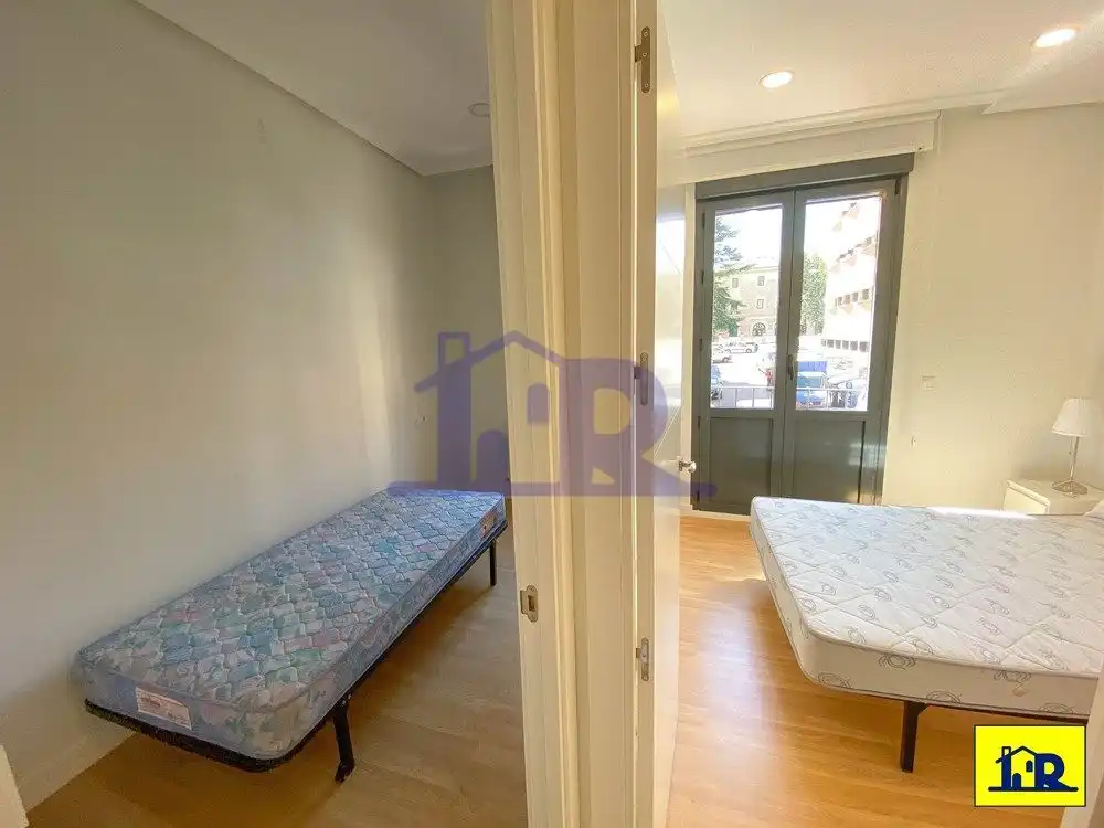 Piso de alquiler en FRAY LUIS DE LEON, Centro