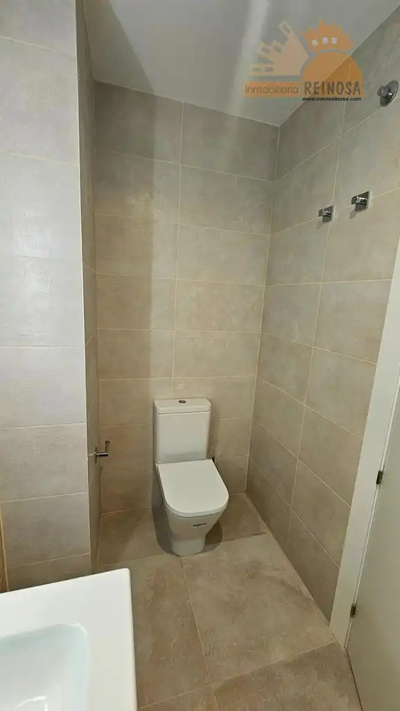 Baño de Planta baja en venta en Molina de Segura con Aire acondicionado, Jardín privado y Parquet