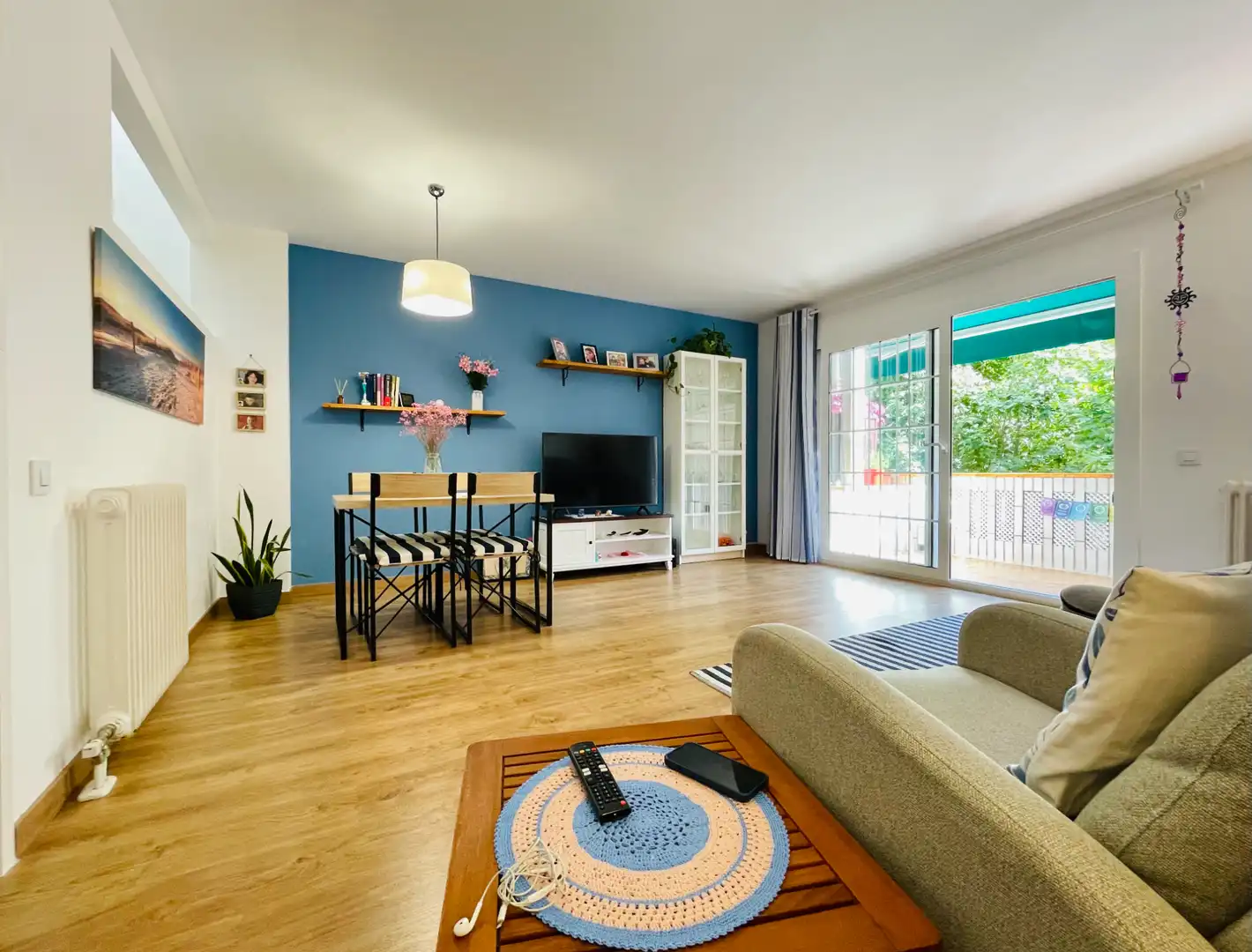 Sala de estar de Dúplex en venta en Corbera de Llobregat con Calefacción, Parquet y Terraza