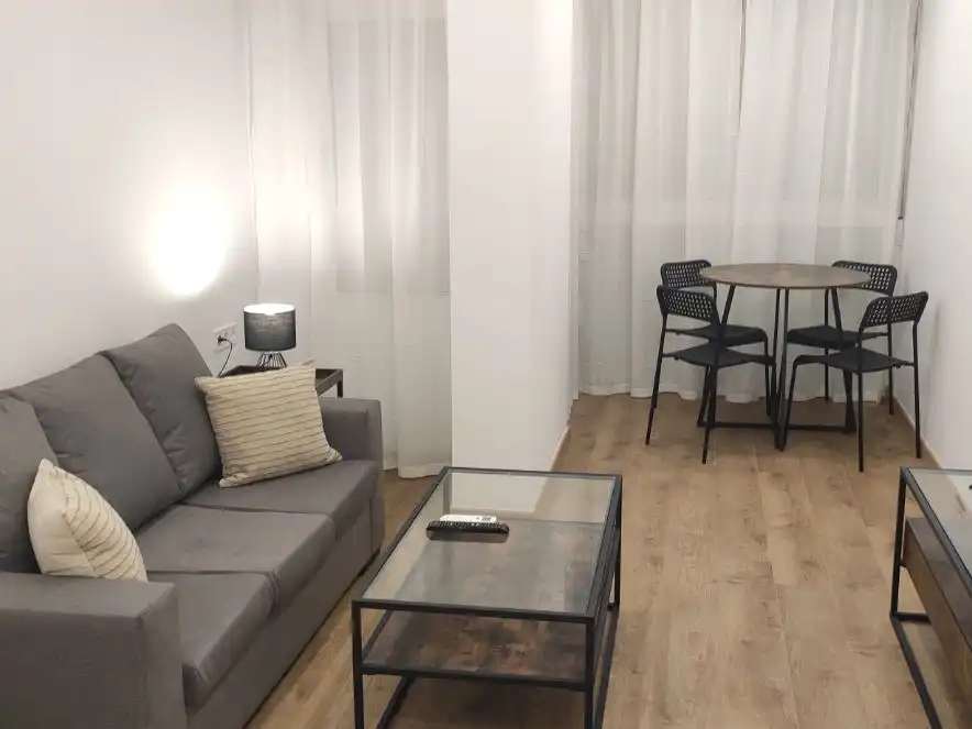 Flat for rent in Benalmádena, Málaga