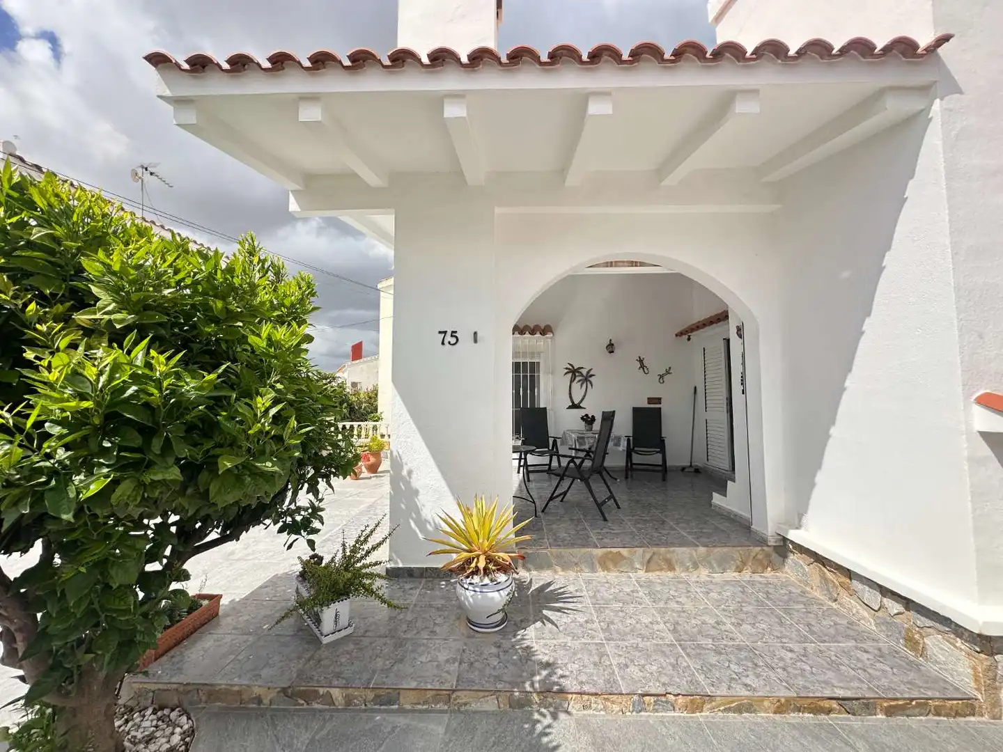 Vista exterior de Casa o chalet en venta en Orihuela con Aire acondicionado, Trastero y Amueblado