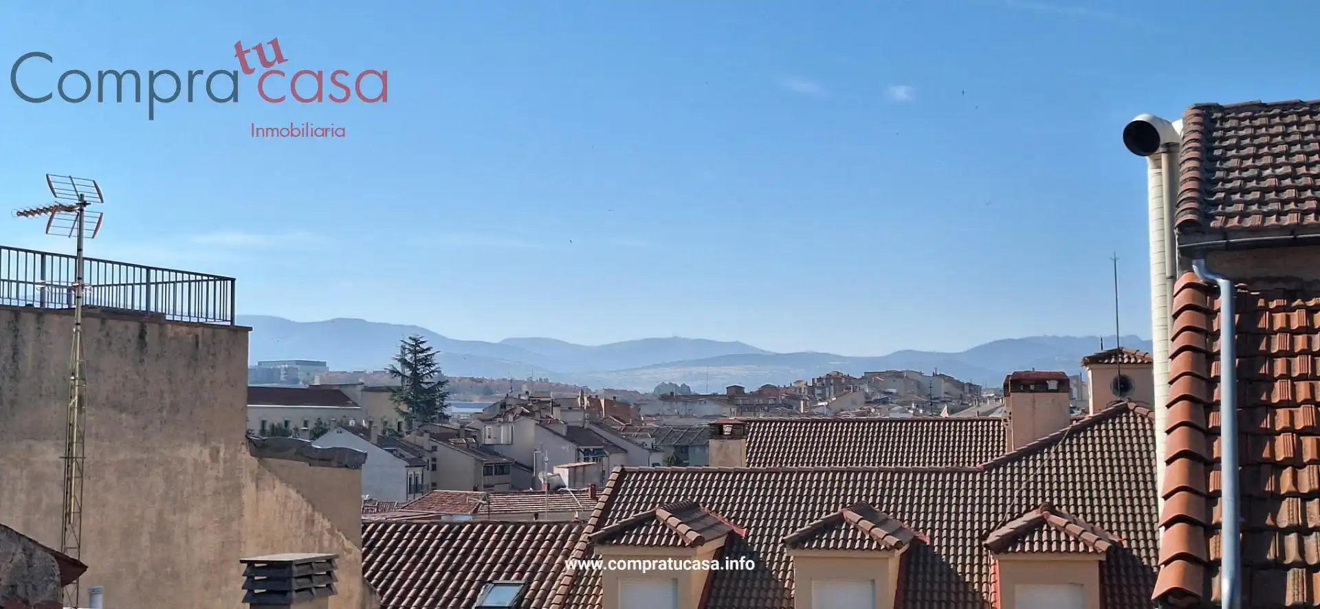 Vista exterior de Apartamento de alquiler en Segovia con Calefacción, Terraza y Amueblado