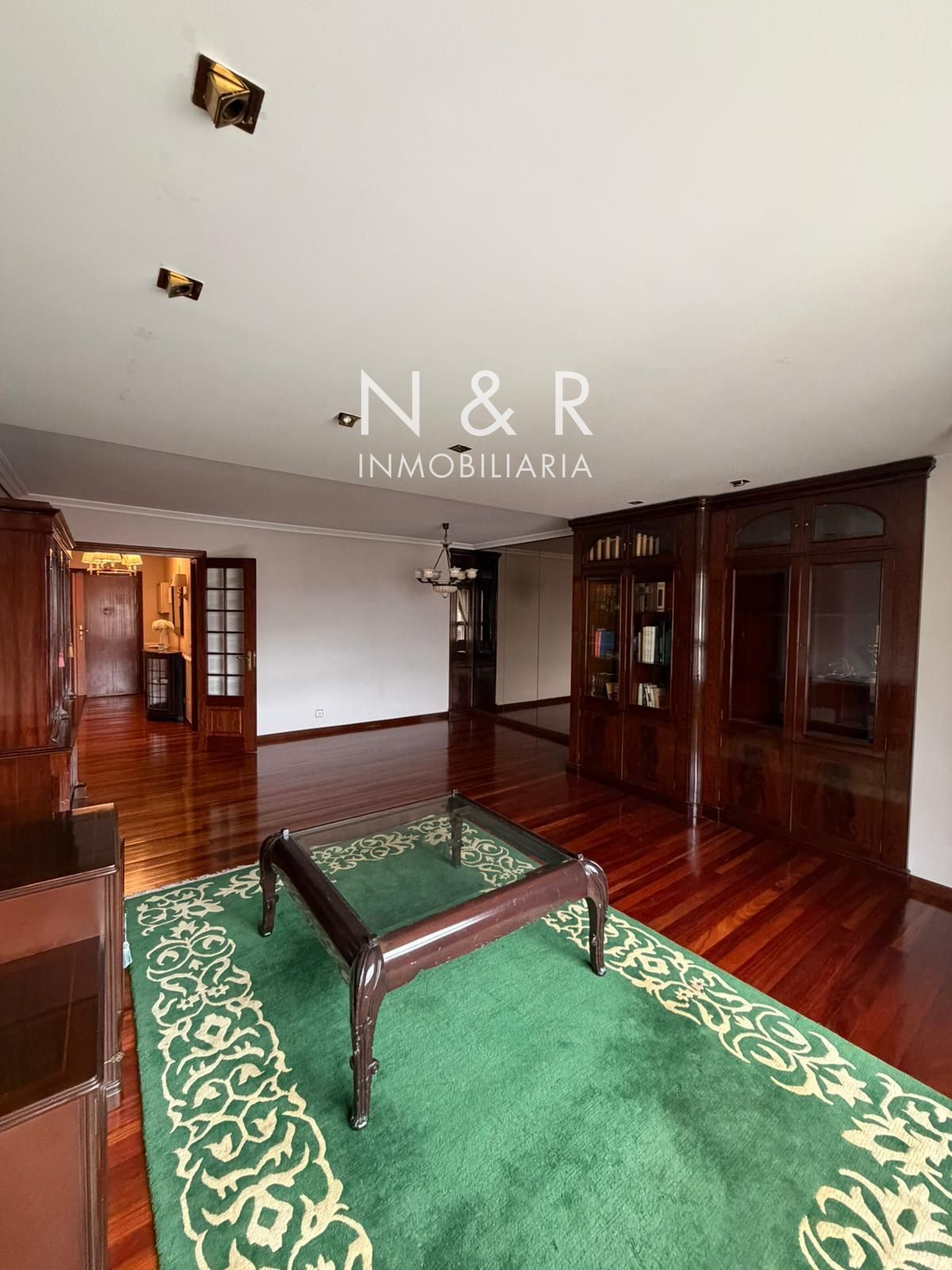 Living room of Flat for sale in Santiago de Compostela   with Furnished