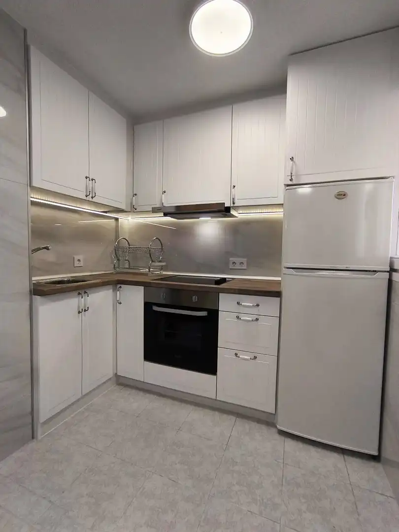 Cocina de Loft en venta en Torrevieja con Aire acondicionado, Jardín privado y Amueblado
