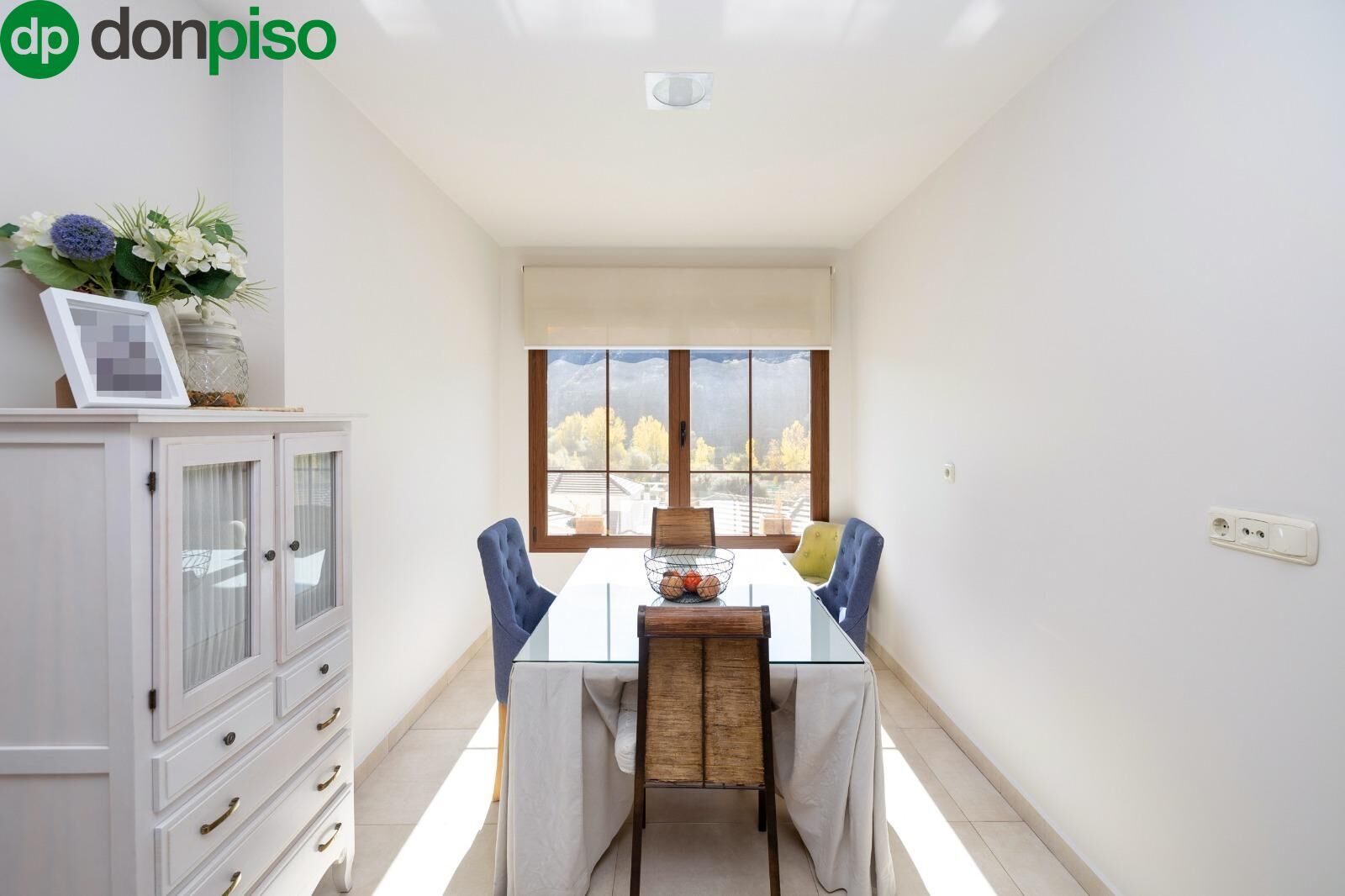 Esszimmer von Einfamilien-Reihenhaus zum Verkauf in  Granada Capital mit Klimaanlage, Heizung und Terrasse