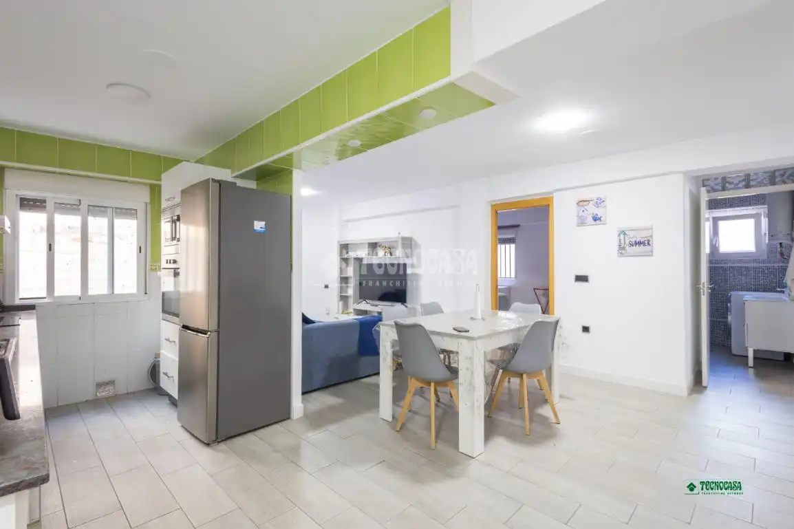 Cocina de Piso en venta en Almería