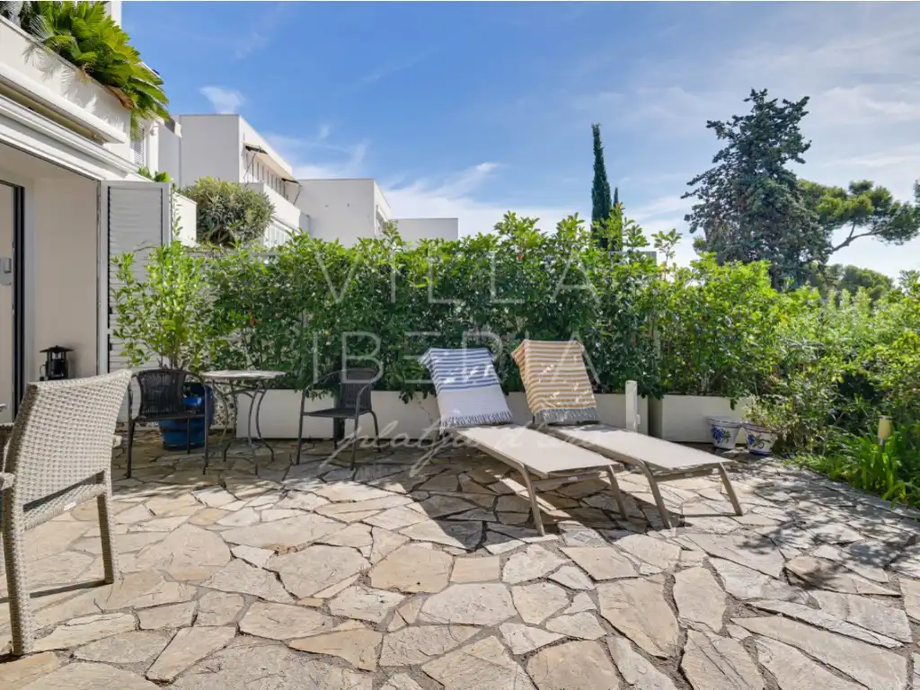 Terrasse von Wohnungen zum Verkauf in Calonge i Sant Antoni mit Klimaanlage, Privatgarten und Terrasse