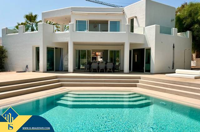 Casa-chalet en Venta en Cap Martinet