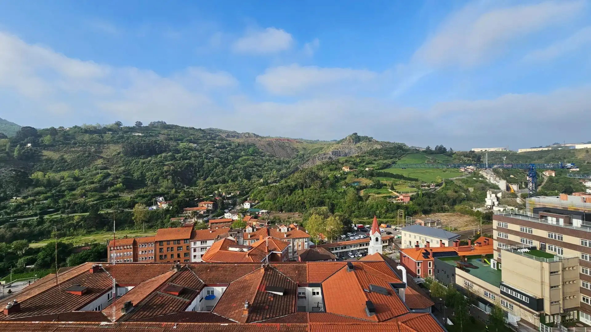 Piso en venta en Calle Grupo de Mendialde