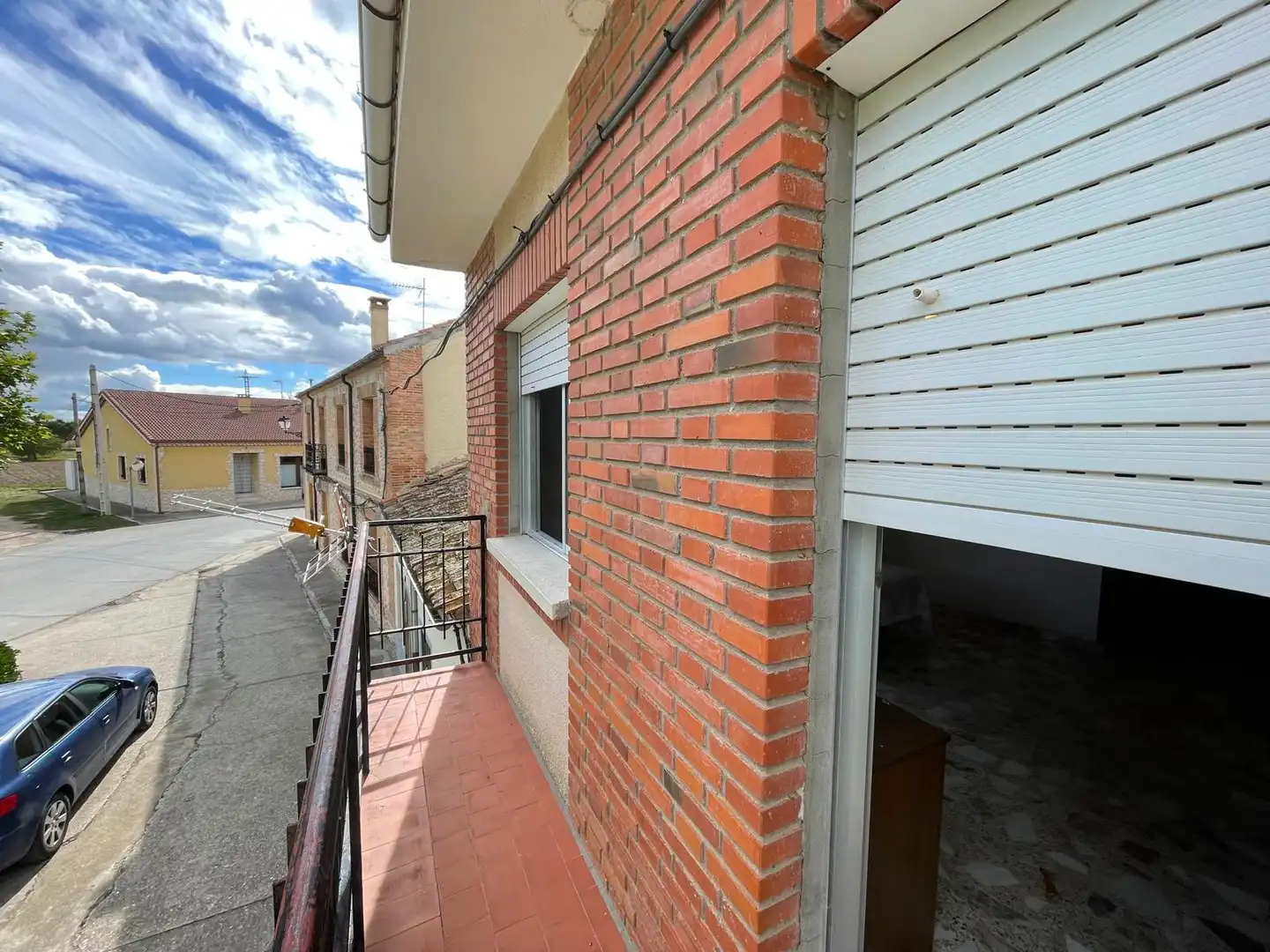 Vista exterior de Casa adosada en venda en Escarabajosa de Cabezas amb Calefacció, Terrassa i Traster