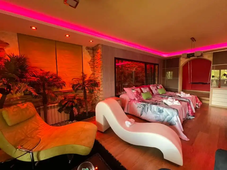 Schlafzimmer von Gebäude zum Verkauf in Camargo