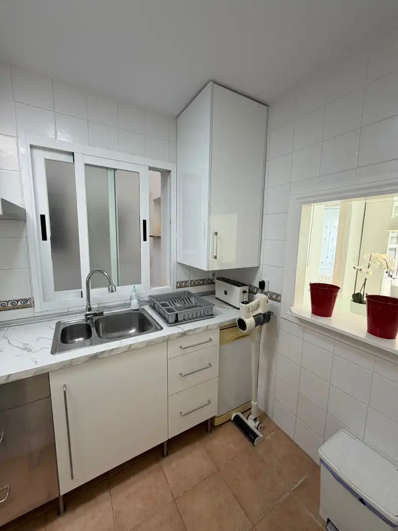 Flat for rent in Calle Alhambra, 19, La Herradura centro
