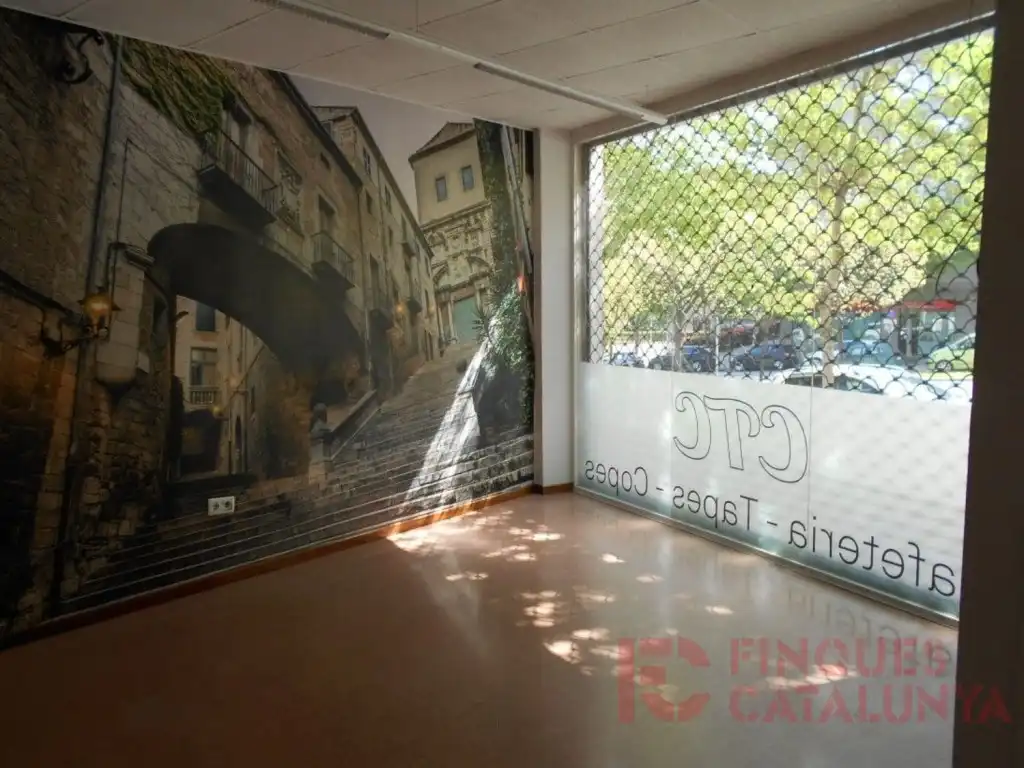 Locale commerciale in vendita a Avinguda del Doctor, imagen 3