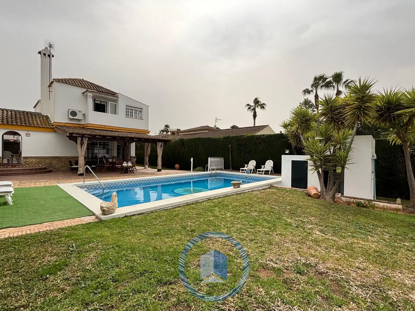 Chalet en venta en Cerros de Montequinto