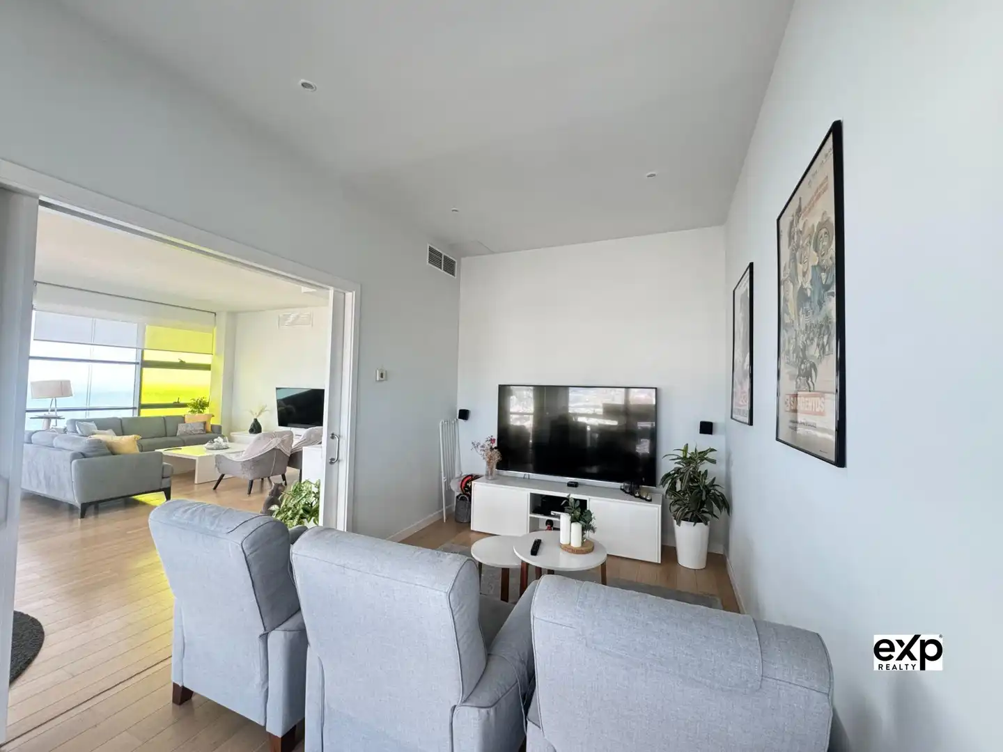 Sala d'estar de Dúplex en venda en Las Palmas de Gran Canaria amb Aire condicionat, Traster i Moblat