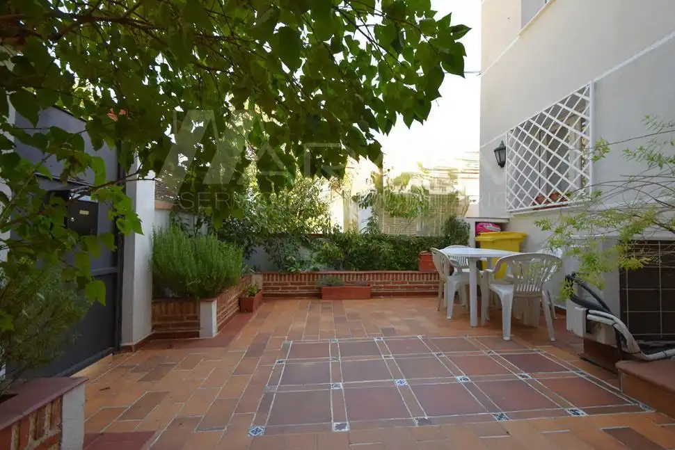 Einfamilien-Reihenhaus zur Miete in Madrid, Madrid