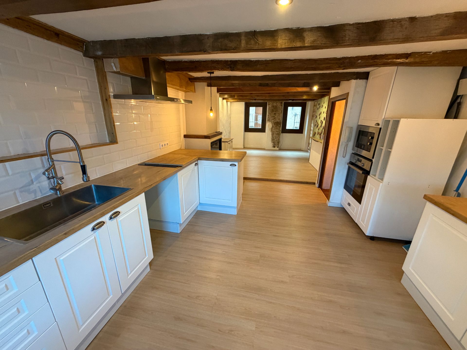 Single-family semi-detached to rent in Sant Feliu de Pallerols