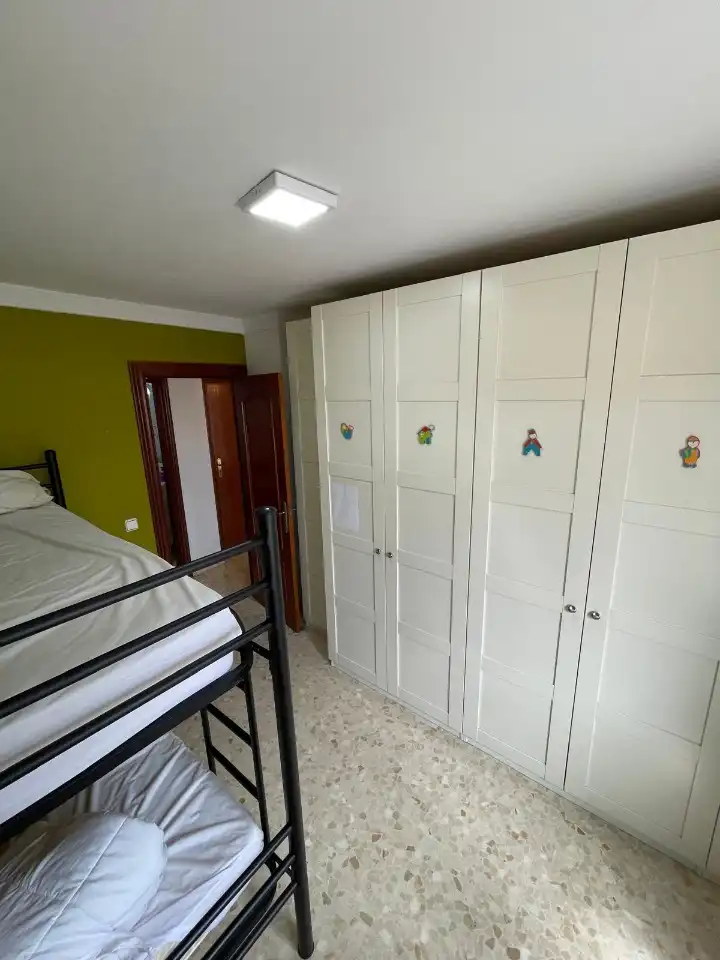 Schlafzimmer von Dachboden zum Verkauf in Vélez-Málaga mit Klimaanlage, Heizung und Terrasse