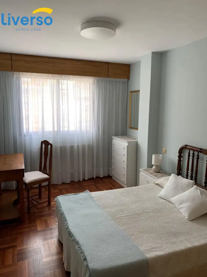 Zimmer in Avenida CID CAMPEADOR, Los Vadillos - R. Sanitaria - Pozanos