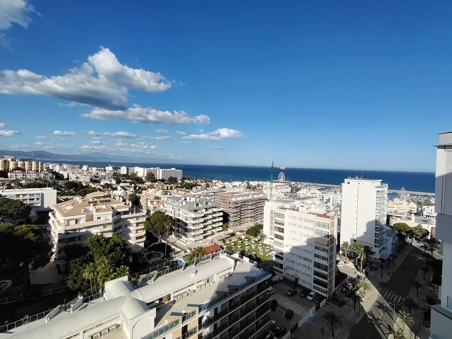 Apartament amb piscina en venda a Puerto Marina