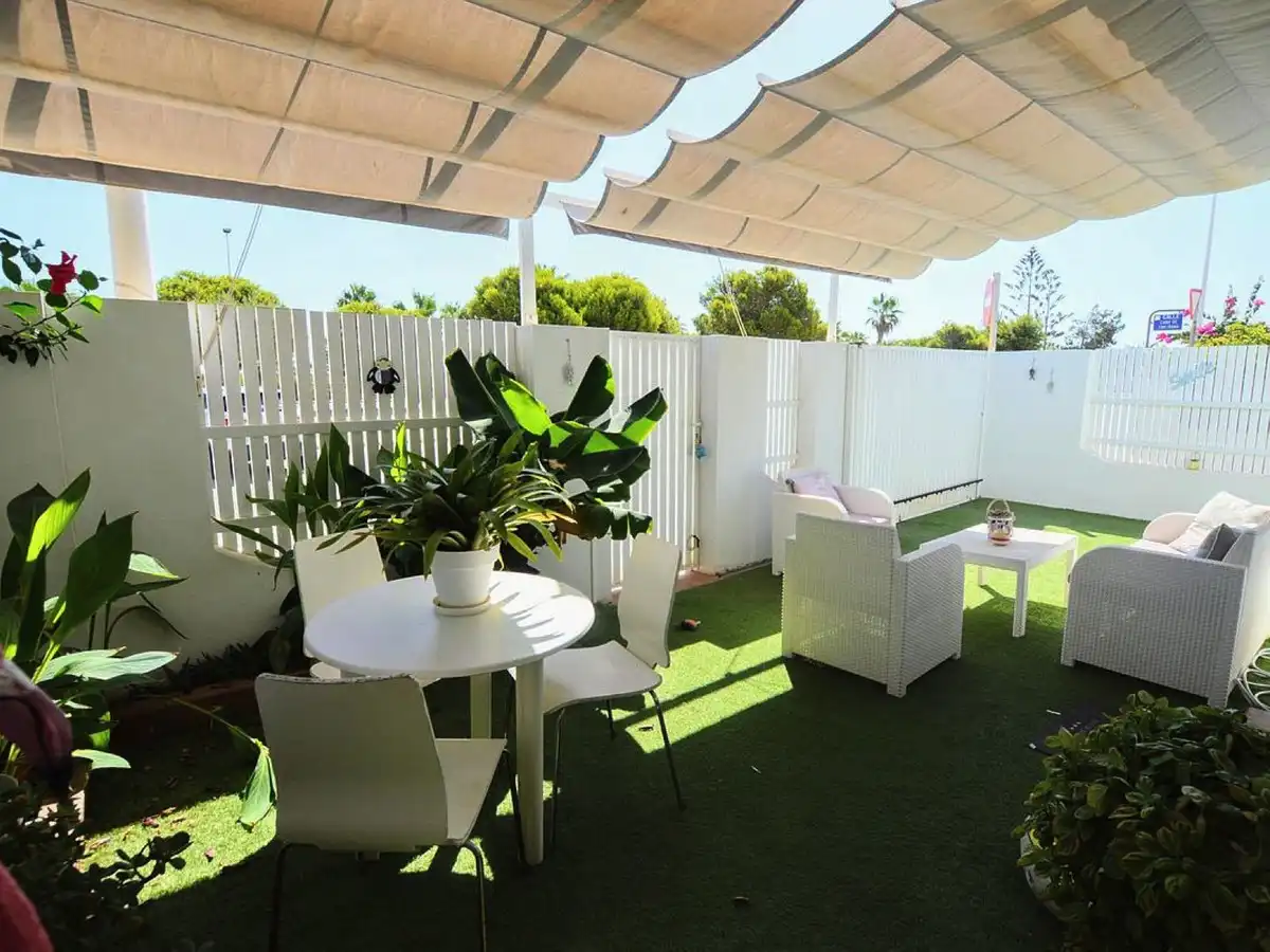 Terraza de Casa o chalet en venta en San Pedro del Pinatar con Aire acondicionado, Jardín privado y Terraza