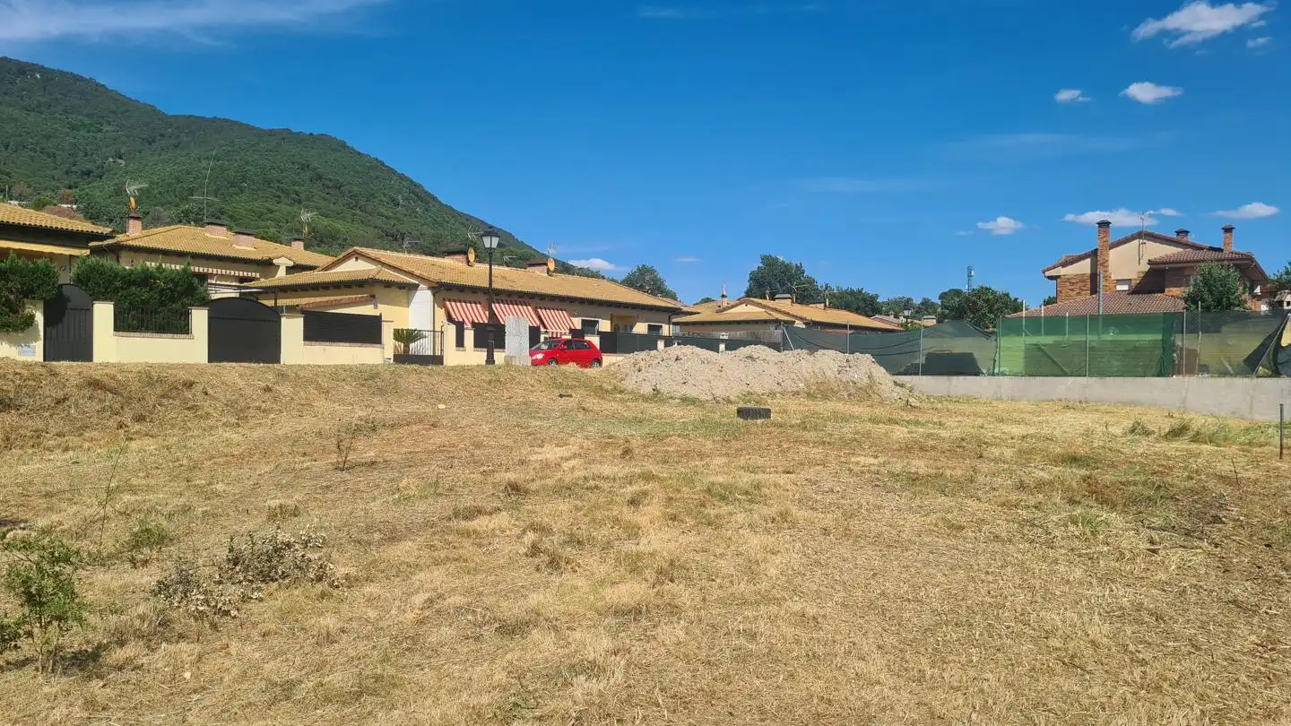 Residential for sale in La Adrada 