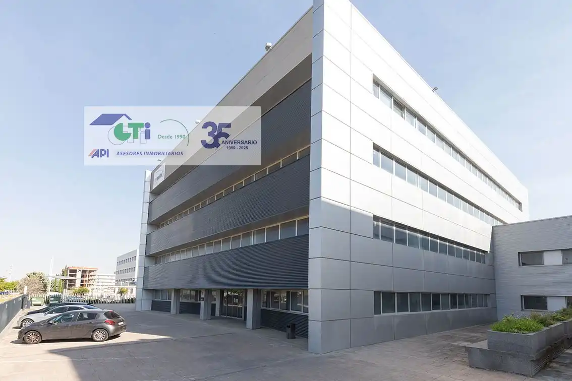 Office space to rent in C/Bari, imagen 4