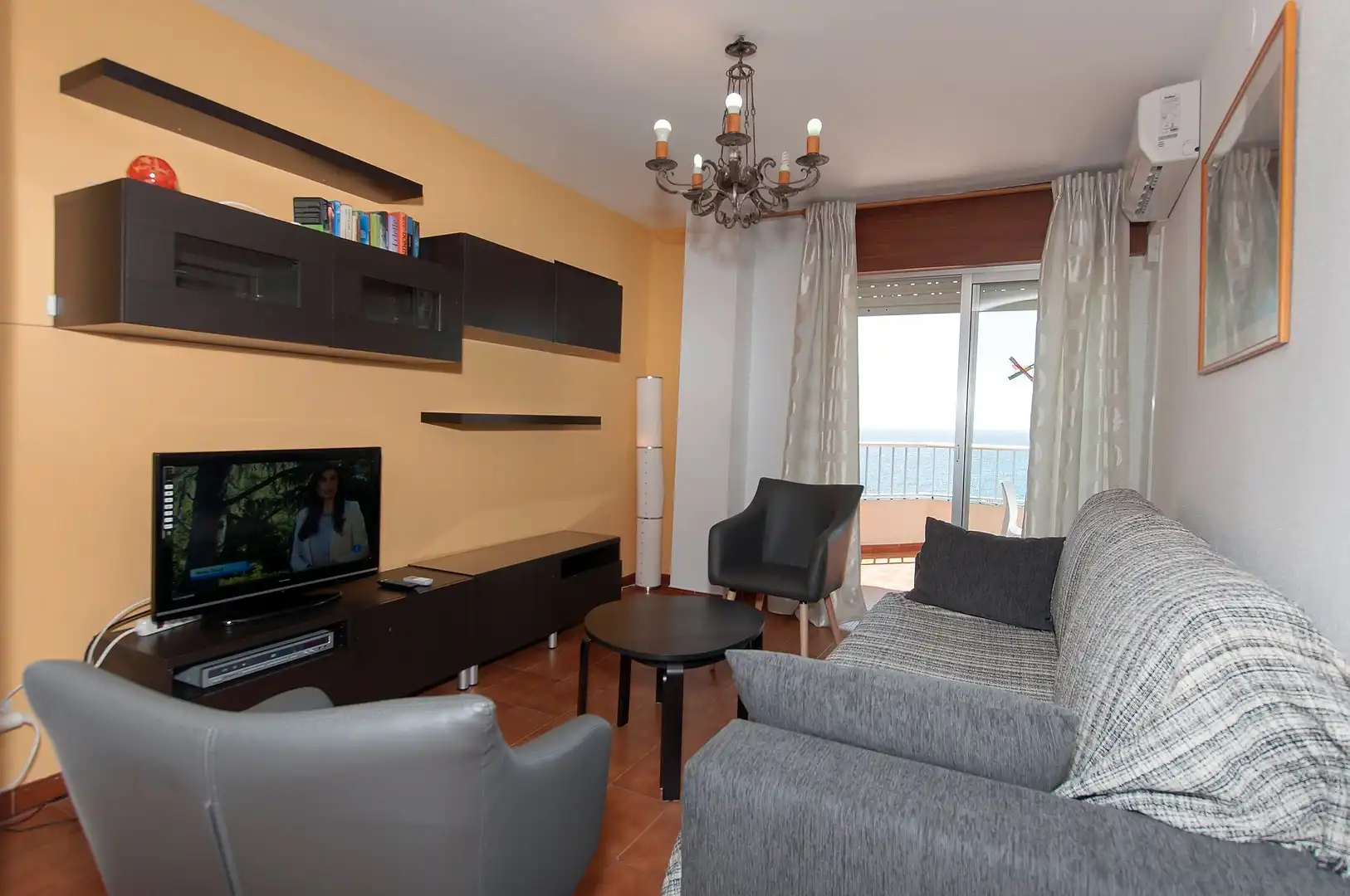 Wohnzimmer von Maisonette zur Miete in Almuñécar mit Terrasse, Schwimmbad und Möbliert