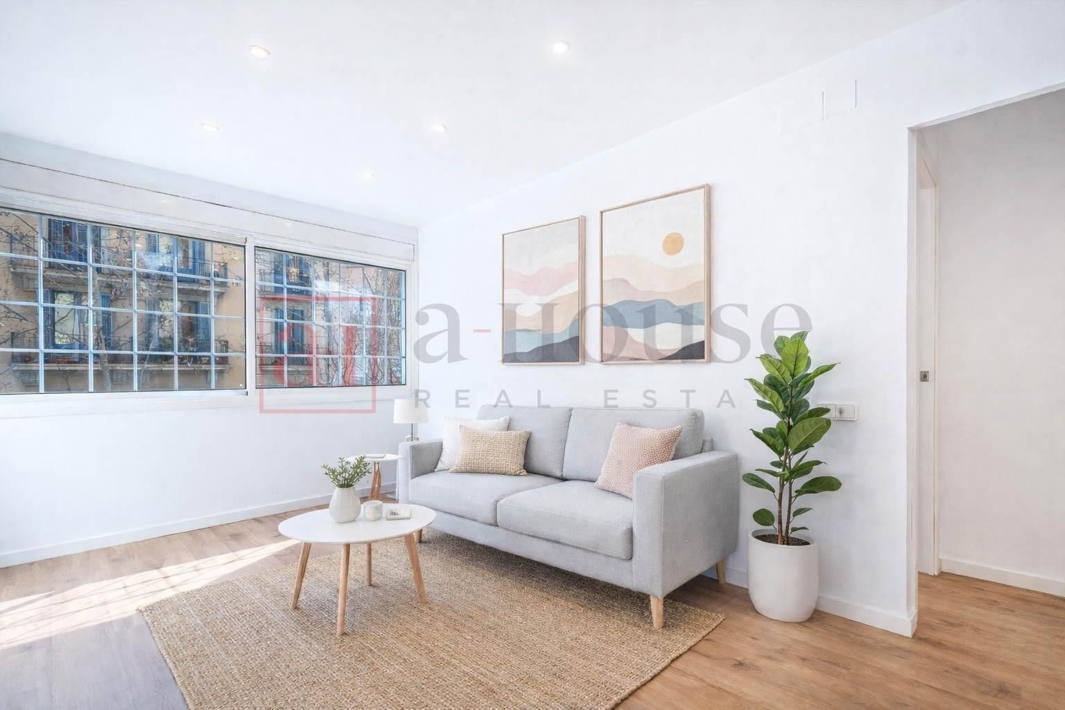 Sala d'estar de Pis en venda en  Barcelona Capital amb Aire condicionat, Jardí privat i Parquet