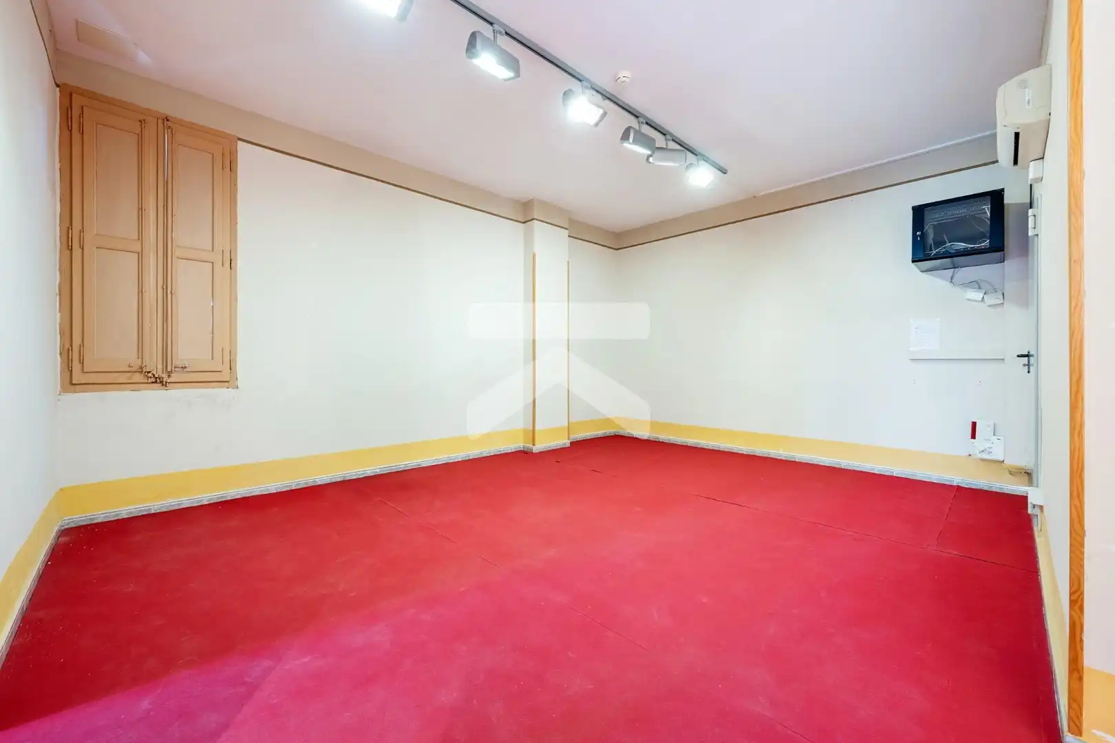 Buildings for sale in Tortosa