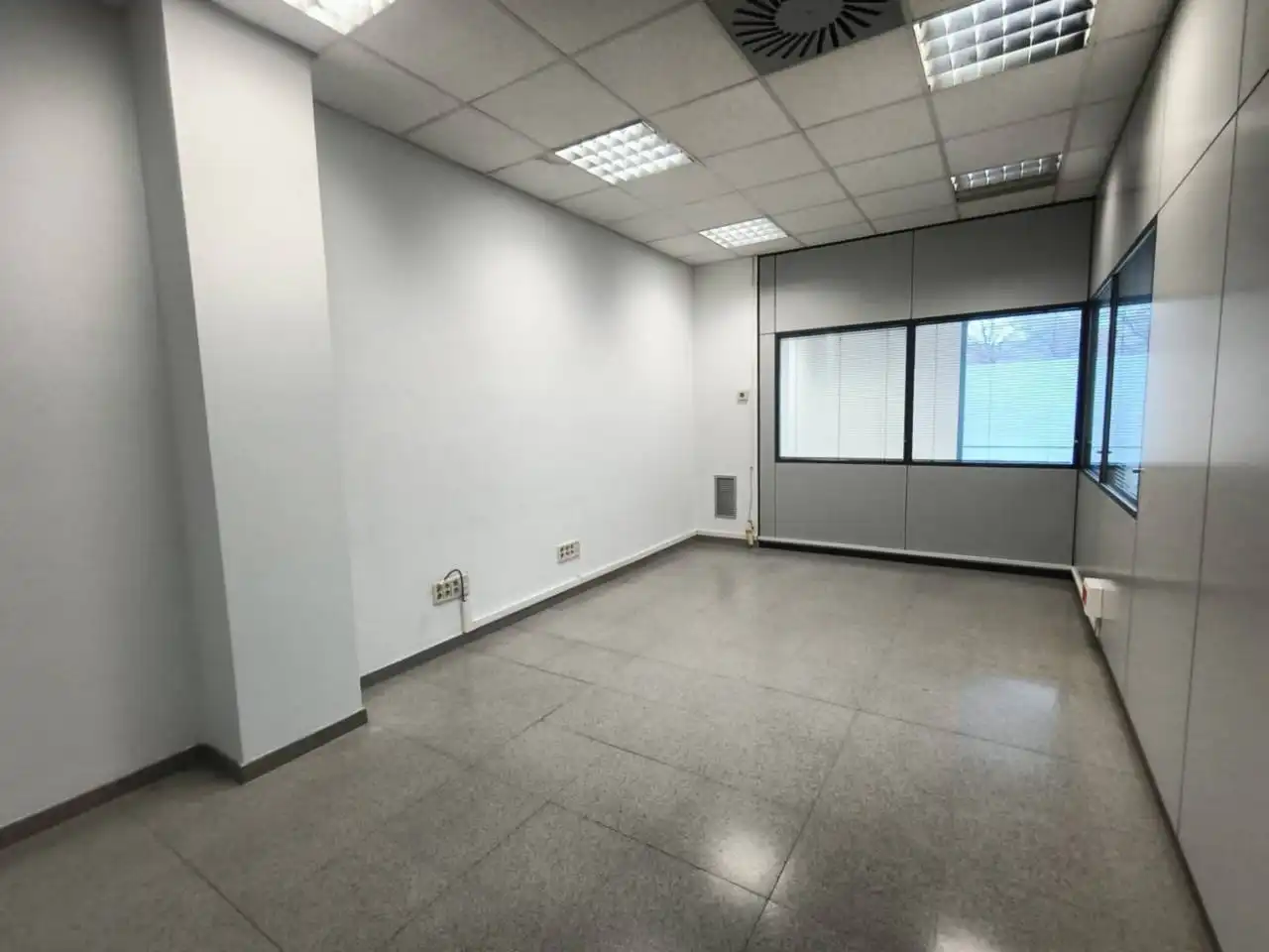 Locale commerciale in affitto a Calle Montnegre, imagen 14