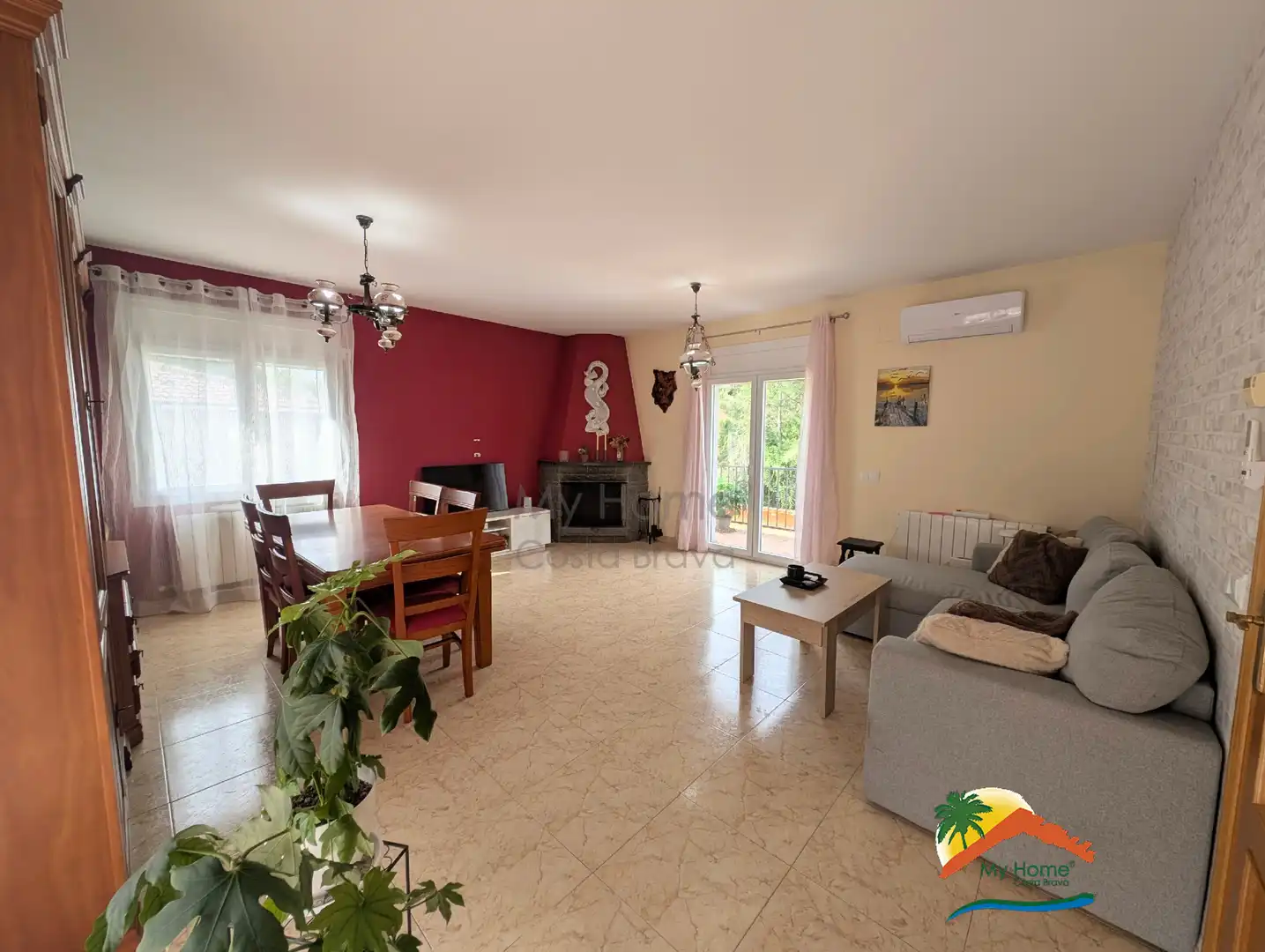 Casa amb piscina en venda a Aiguaviva Parc, imagen 6