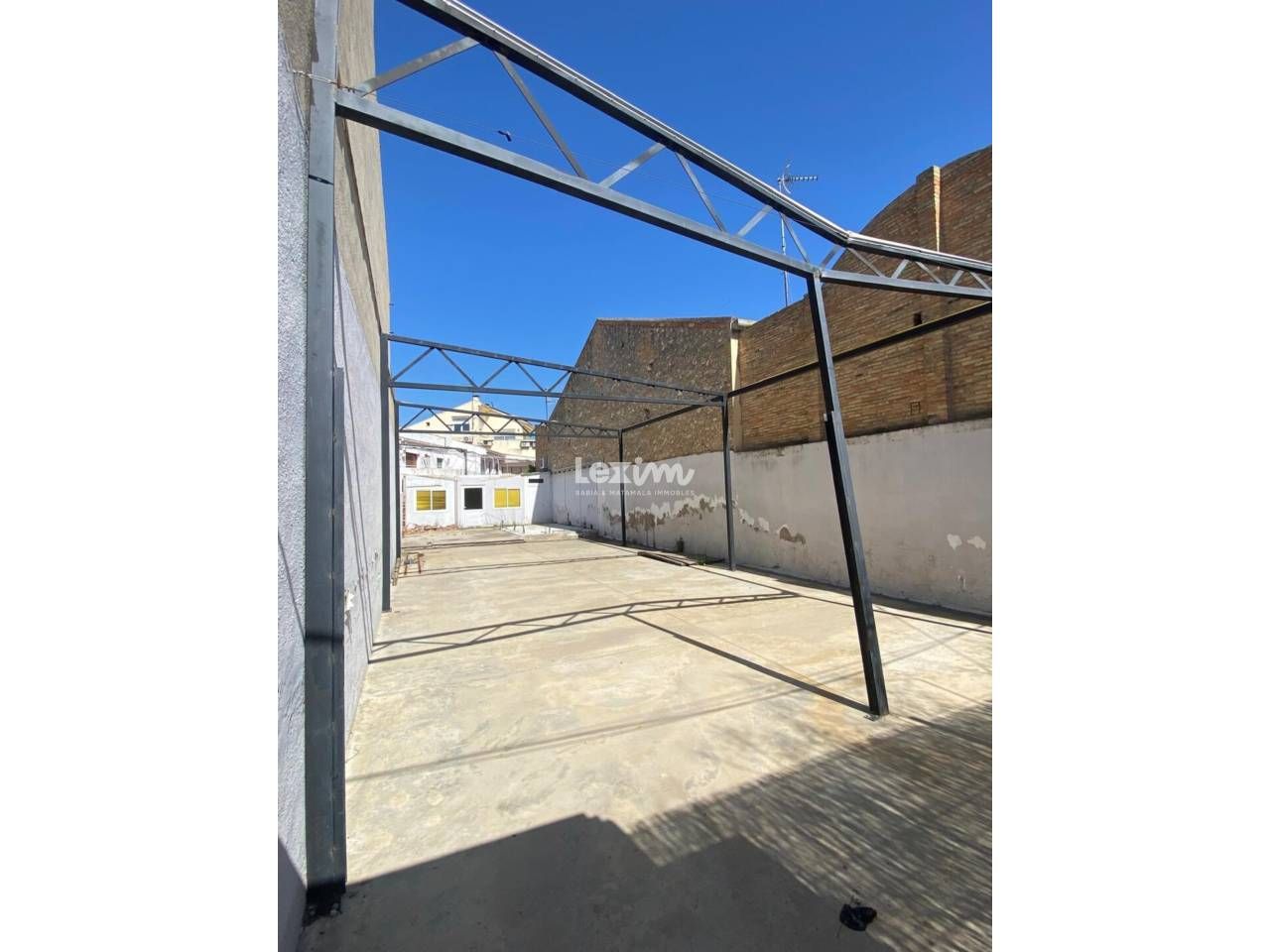 Exterior view of Residential for sale in La Granada