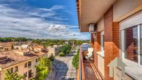 Vista exterior de Pis en venda en Cerdanyola del Vallès amb Aire condicionat, Terrassa i Balcó