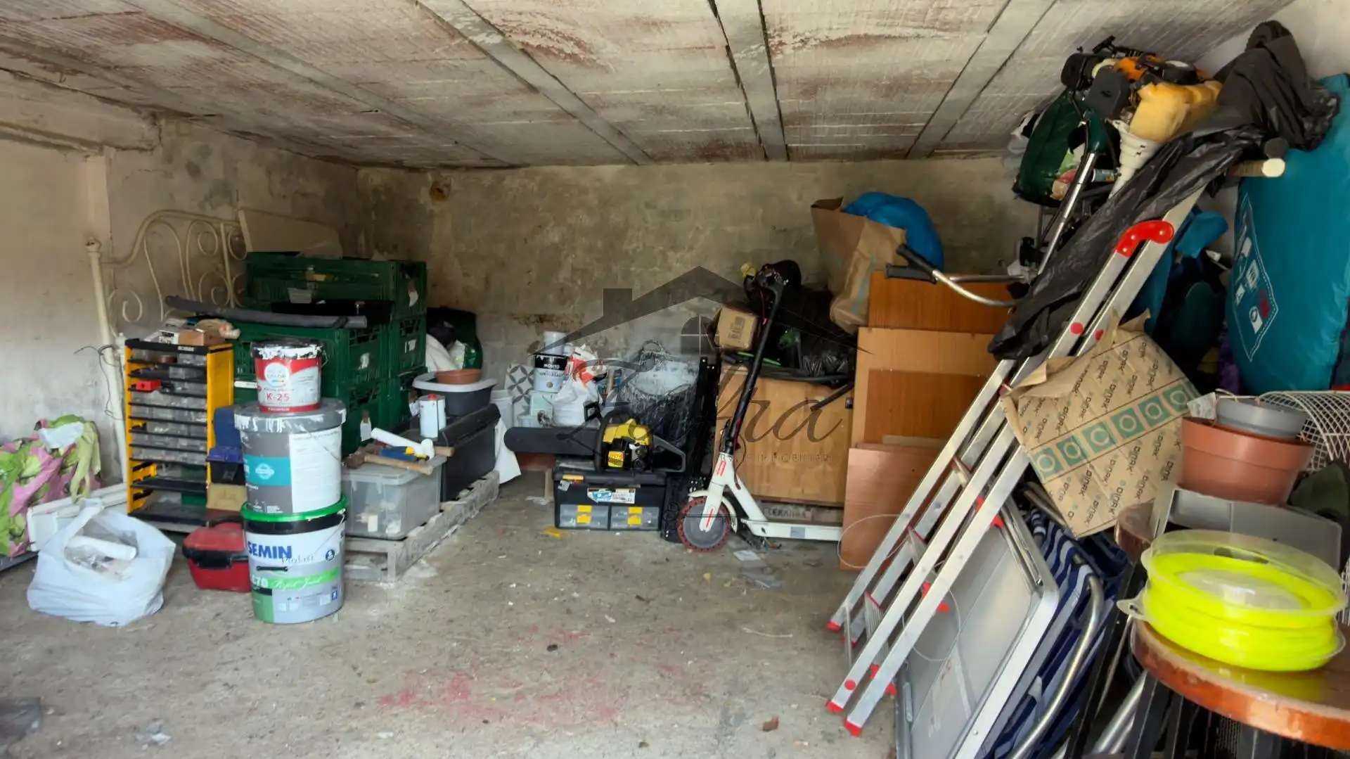 Aparcament de Casa o xalet en venda en Tordera amb Aire condicionat, Jardí privat i Terrassa