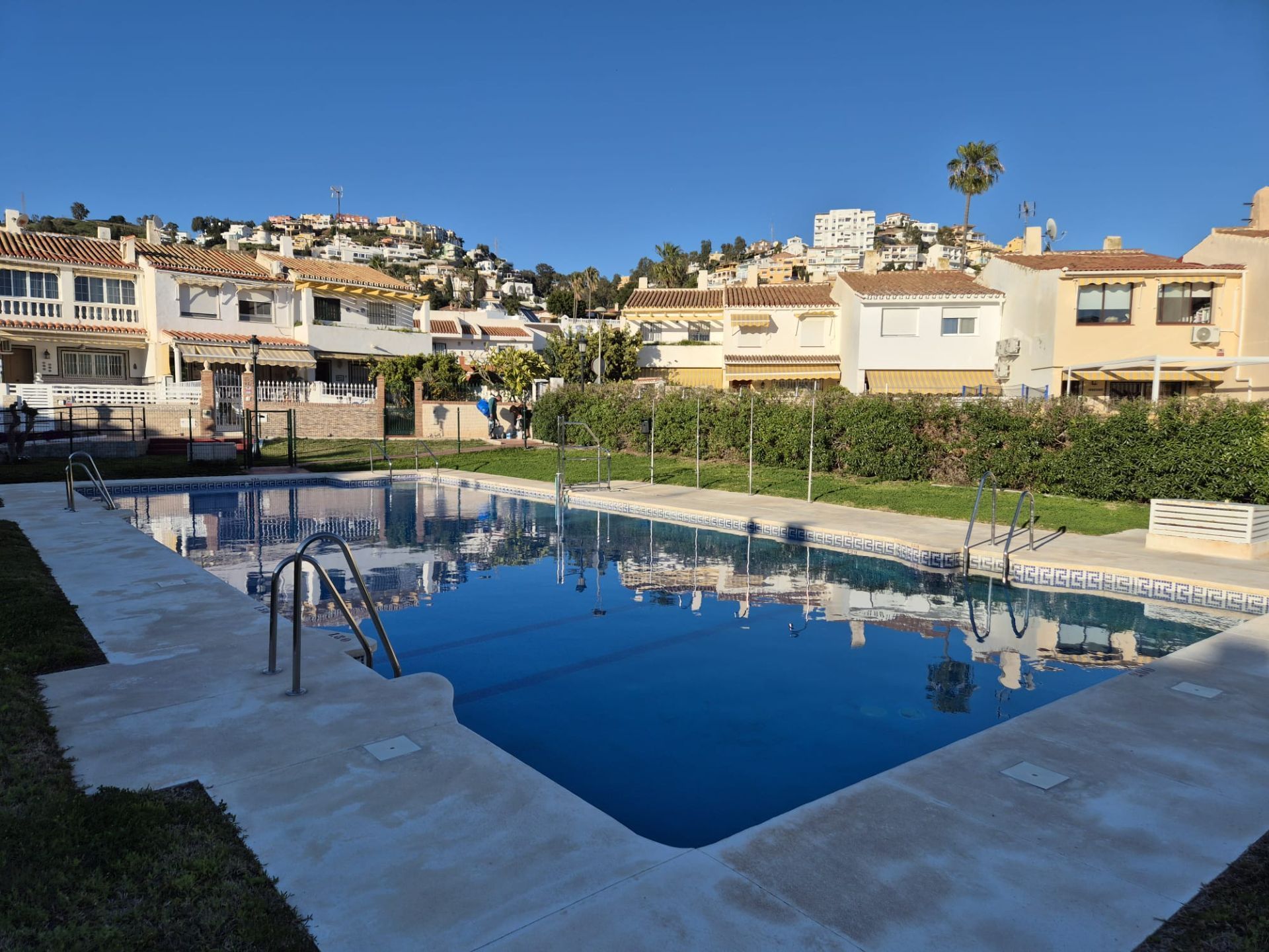 Swimming pool of Single-family semi-detached for sale in Rincón de la Victoria  with Air Conditioner, Storage room and Community pool